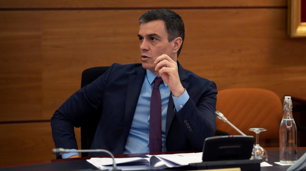 El presidente del Gobierno, Pedro Sánchez, antes de un Consejo de Ministros