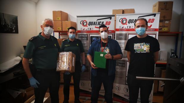 La Guardia Civil de Córdoba reconoce la labor de entidades contra el coronavirus en su 176 aniversario