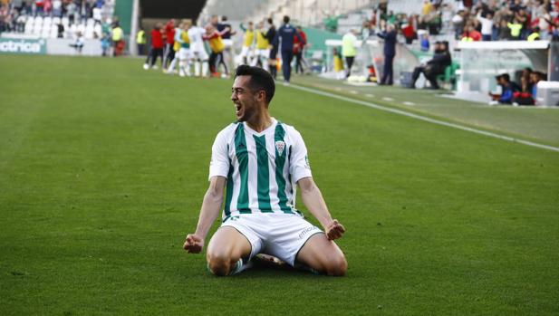 El Córdoba CF propone la renovación a Iván Navarro por dos temporadas