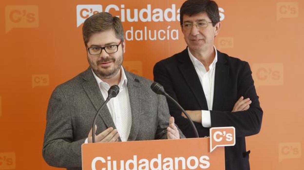 Fran Hervías junto a Juan Marín en la sede de Ciudadanos en Andalucía cuando el primero era secretario de Organización