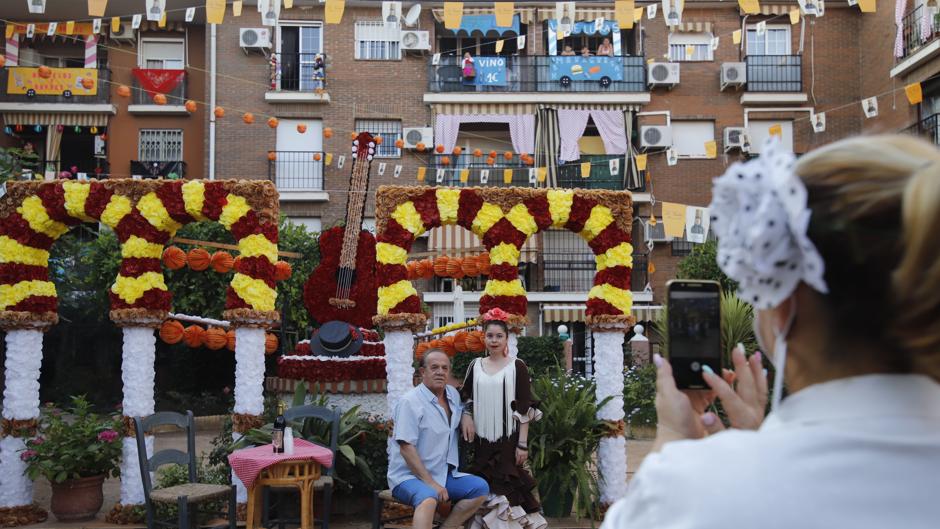 La Feria de Córdoba resucita con los vecinos del Parque Azahara