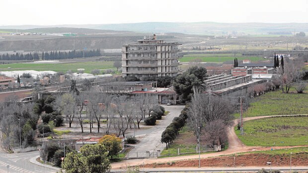 La Junta de Andalucía autoriza la conversión en campus de FP de la torre de Agronómos
