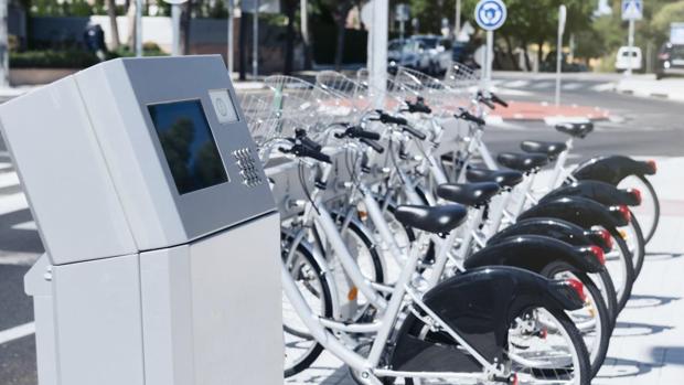 La Junta ultima un servicio de préstamo de bicicletas en la estación de autobuses de Córdoba