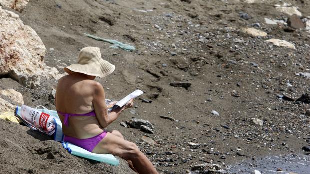 Cualquier andaluz puede optar a una plaza de vigilante de la playa