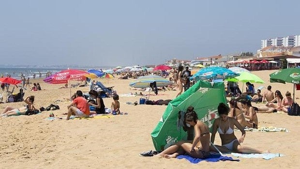 Toda Andalucía, incluidas Málaga y Granada, pasa a la fase 3 de la desescalada este lunes