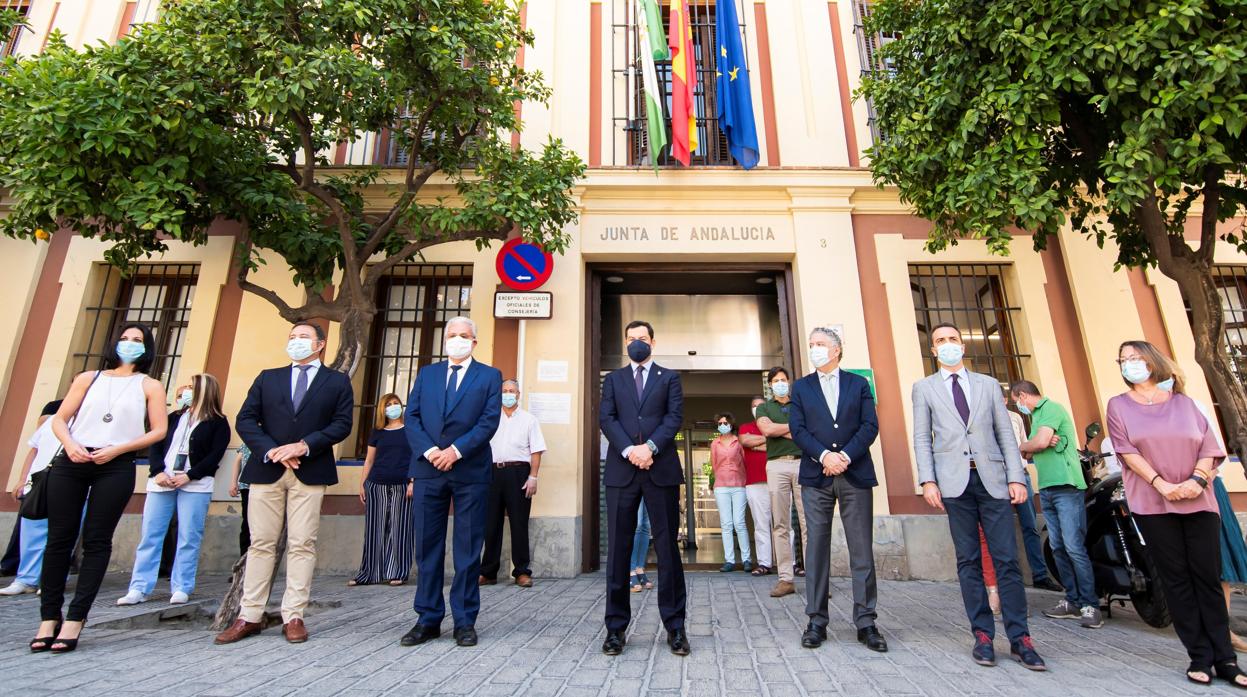 Minuto de silencio en señal de duelo por el crimen machista de Úbeda