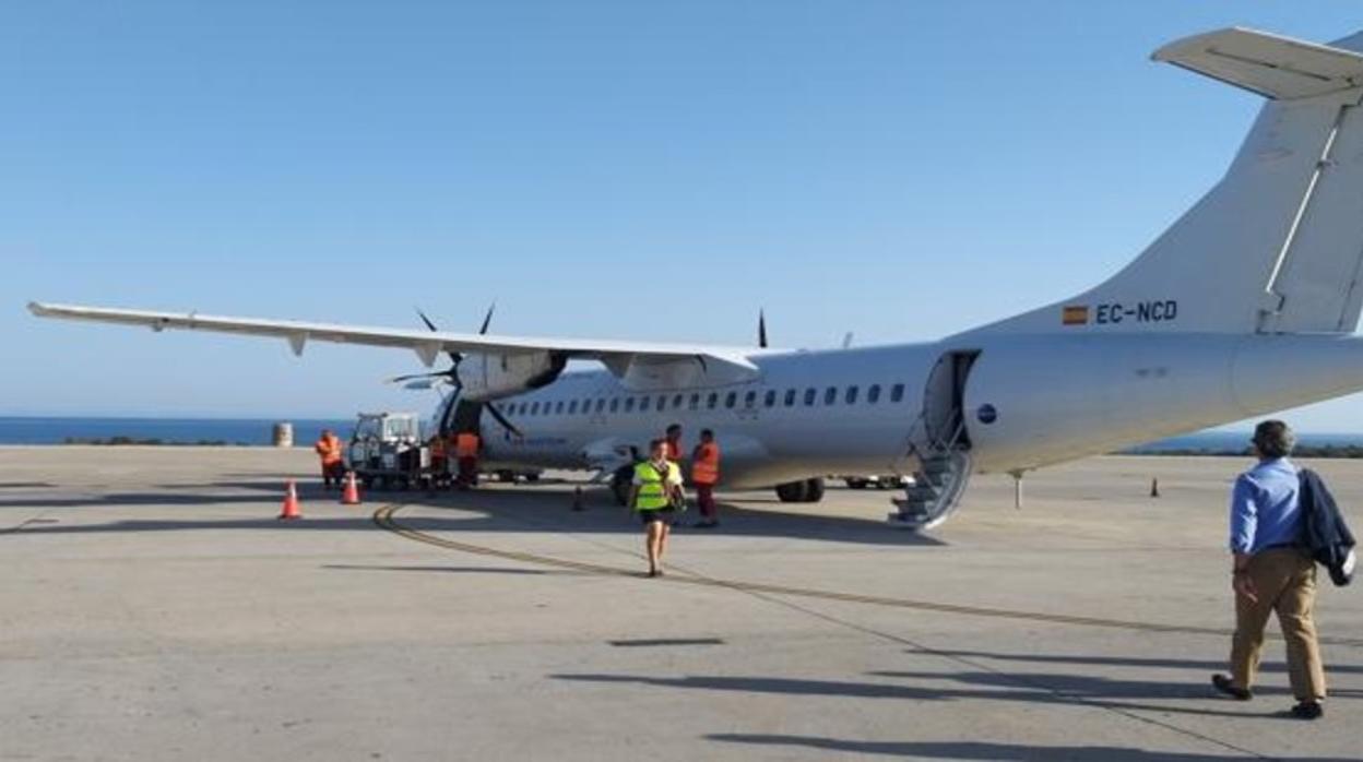 Imagen de uno de los aviones que hace la ruta Almería-Sevilla