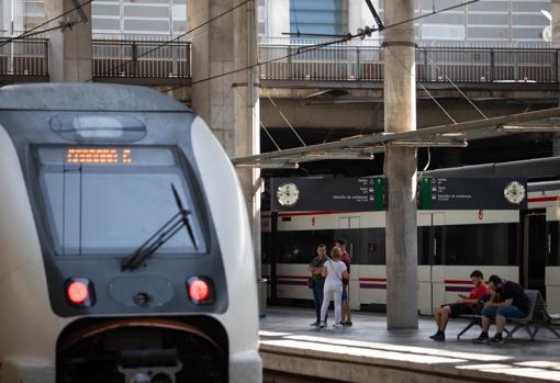 Renfe incrementa la oferta de servicios en Córdoba desde el lunes 22: aquí tienes los horarios y trayectos