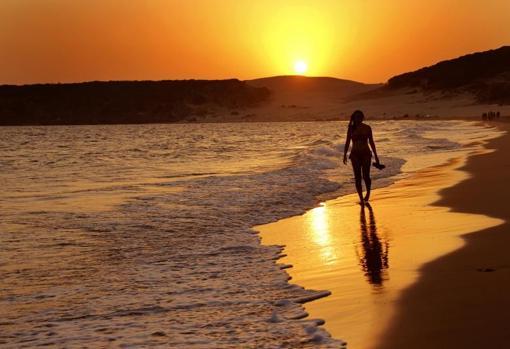 Precioso atardecer en la Playa de Zahara de los Atunes