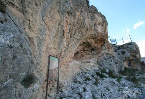 Cueva de los Letreros, en Vélez Blanco