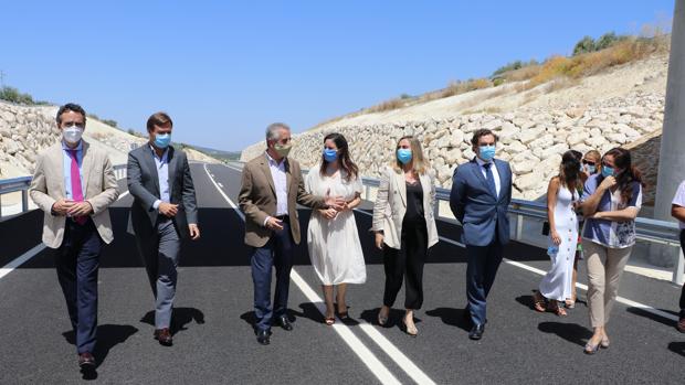 La Junta de Andalucía inaugura los cuatro nuevos kilómetros de la Variante de Lucena