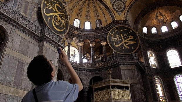 Turquía usa la Mezquita-Catedral de Córdoba para justificar el cambio de Santa Sofía