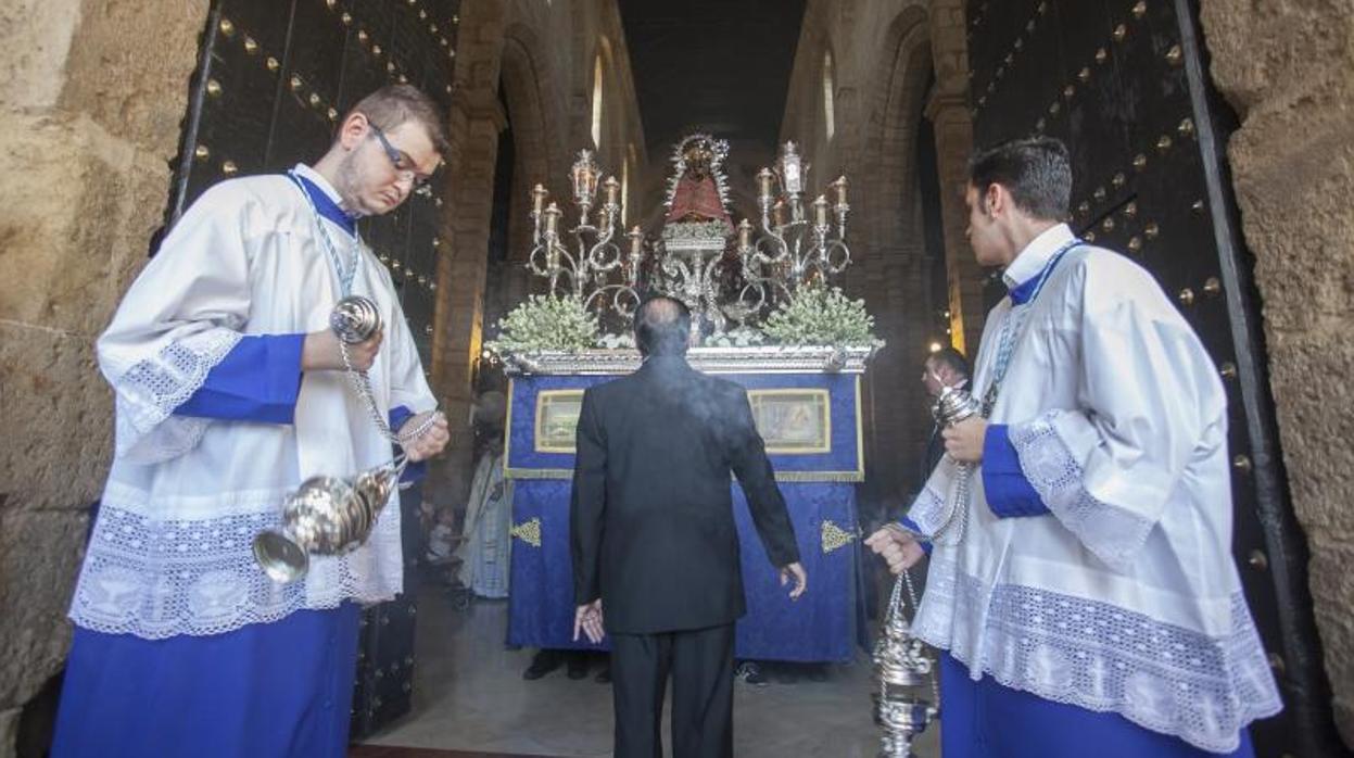 Salida procesional de la Virgen de Villaviciosa