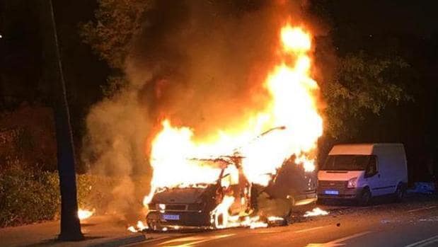 Incendian la autocaravana de Juan Cassá, el exconcejal de Cs en Málaga acusado de tránsfuga