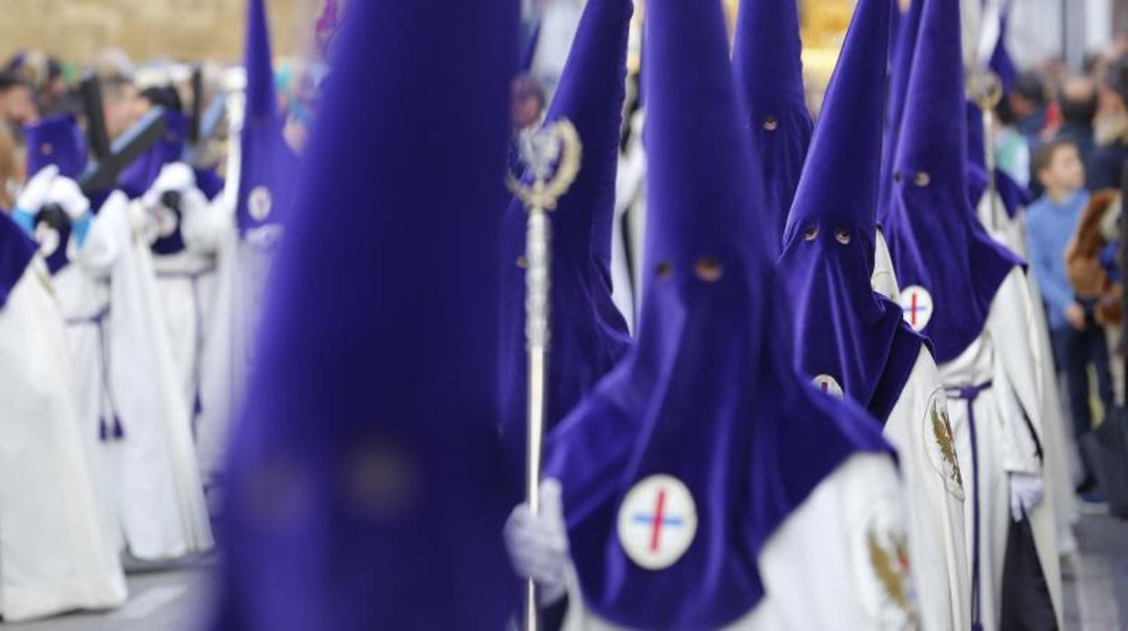 Nazarenos de la hermandad del Rescatado de Córdoba