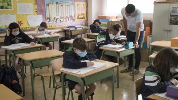 Educación contratará a 826 docentes extra en Andalucía para poder tener «coordinadores coronavirus» en todos los centros