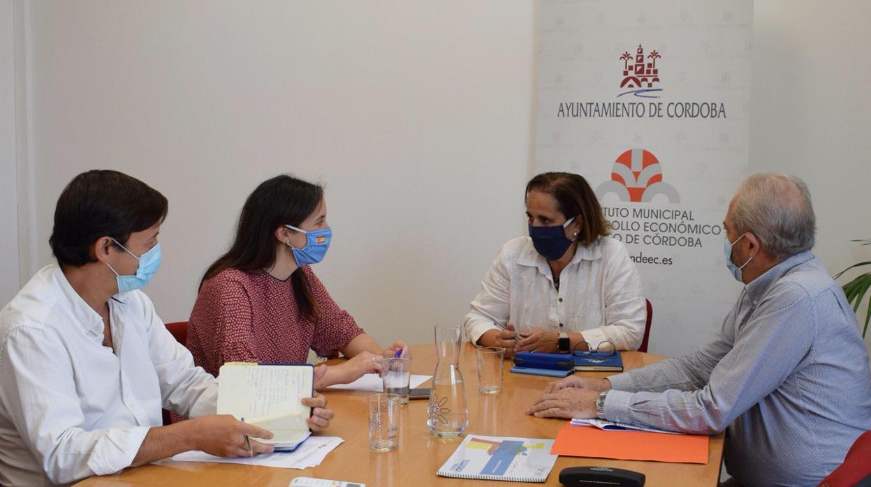 Reunión en el Ayutamiento entre los responsables de Cultura y Economía con la Junta de Andalucía