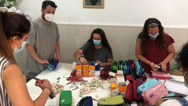 Cajasur y Acansa enviarán un kit escolar y sanitario a 220 niños saharauis