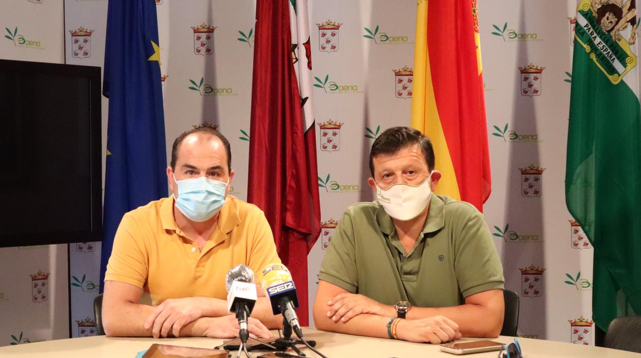 Los delegados de Deportes y Sanidad de Baena durante la rueda de prensa