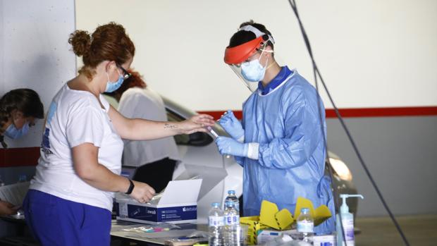 Los positivos por coronavirus crecen un 39 por ciento en Córdoba desde que acabó el estado de alarma