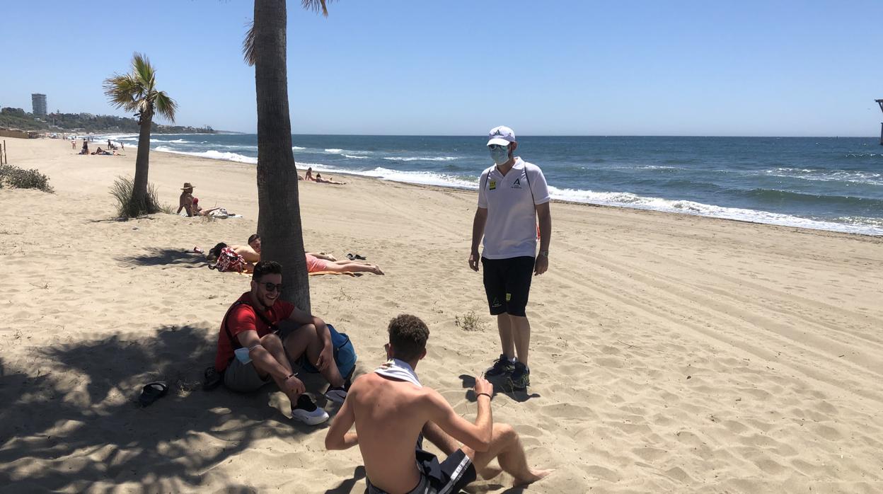 La playa del Cable de Marbella es una de las más concurridas de la localidad