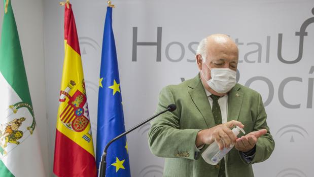 El consejero de Salud reconoce que Andalucía ya vive la segunda oleada del Covid-19