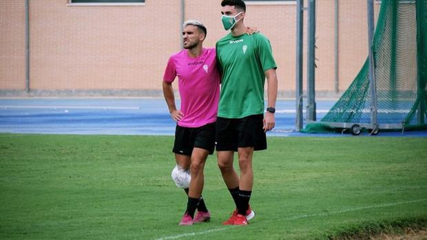 Primer contratiempo para el Córdoba CF: Iván Robles se rompe el menisco