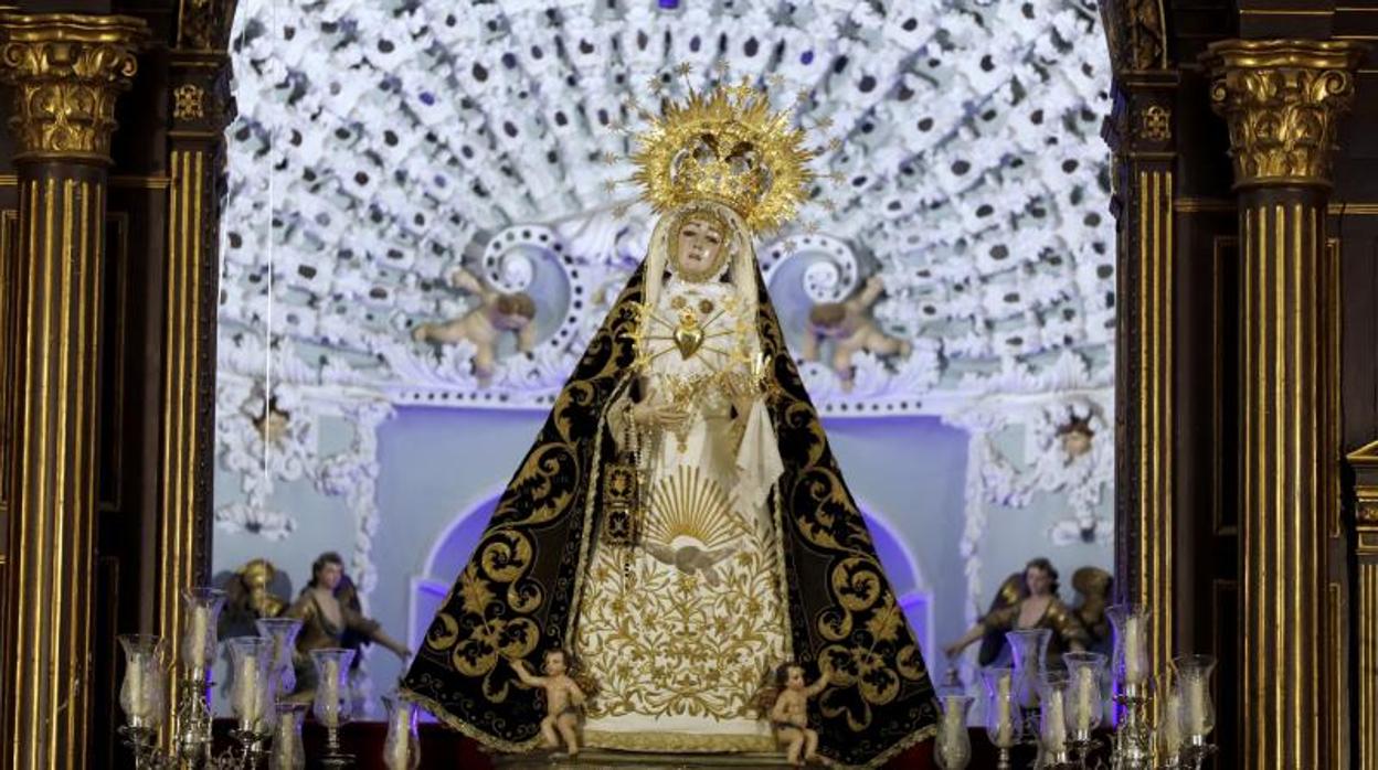 La Virgen de los Dolores en la iglesia de San Jacinto