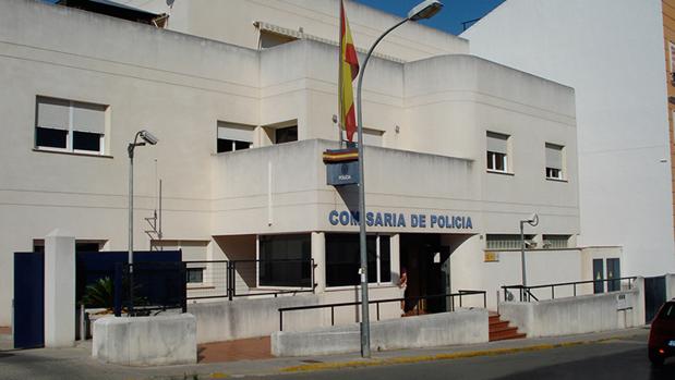 Tres policías locales resultan heridos tras requerir a tres individuos el uso de la mascarilla