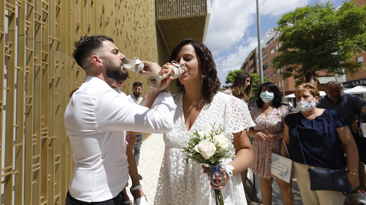 Celebración de una boda civil en la Ciudad de la Justicia de Córdoba