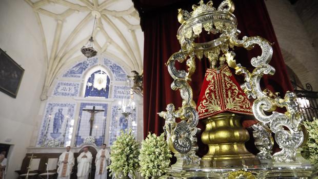 La fiesta de la Virgen de la Fuensanta: misa sin procesión y marchas cofrades en vez de campanitas