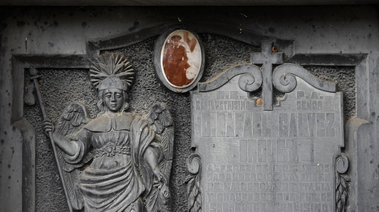 Detalle del cementerio de San Rafael