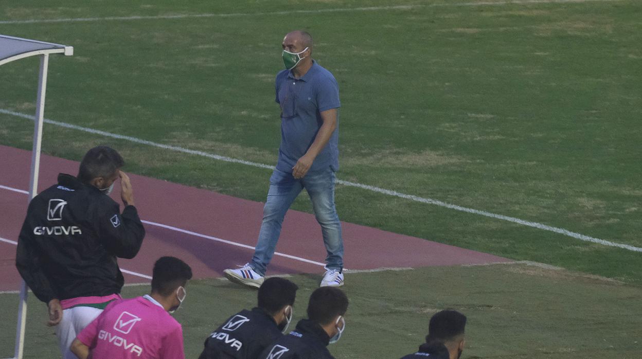 Juan Sabas, durante el partido ante el San Fernando