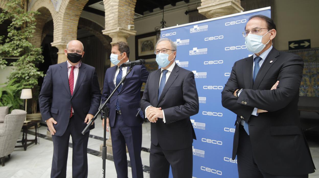 El presdiente de CECO, Antonio Díaz, hoy en su intervención ante los medios antes de la assamblea