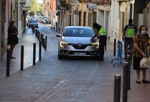 Un momento de la redada de esta mañana en Lucena