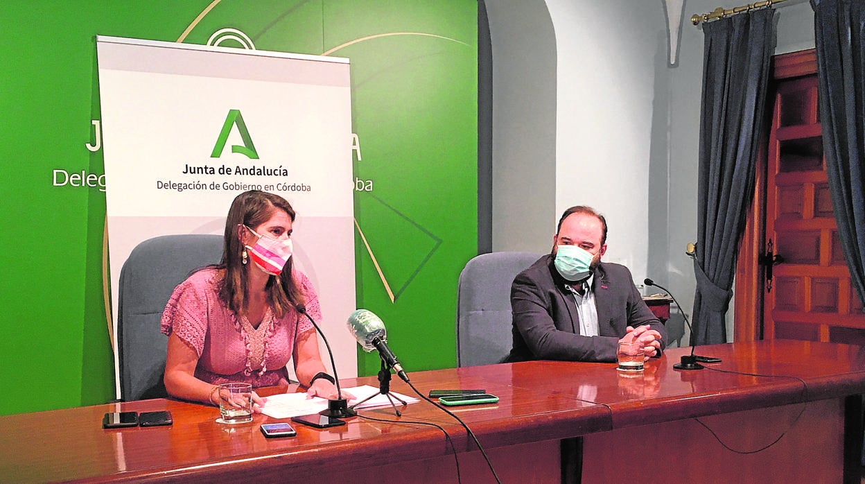 Presentación del estudio con la delegada de Agricultura y el periodista Francisco Javier Domínguez