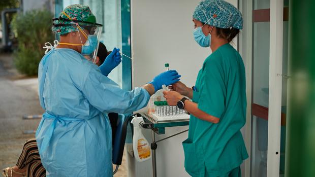 Granada capital dobla la tasa media de coronavirus de Andalucía