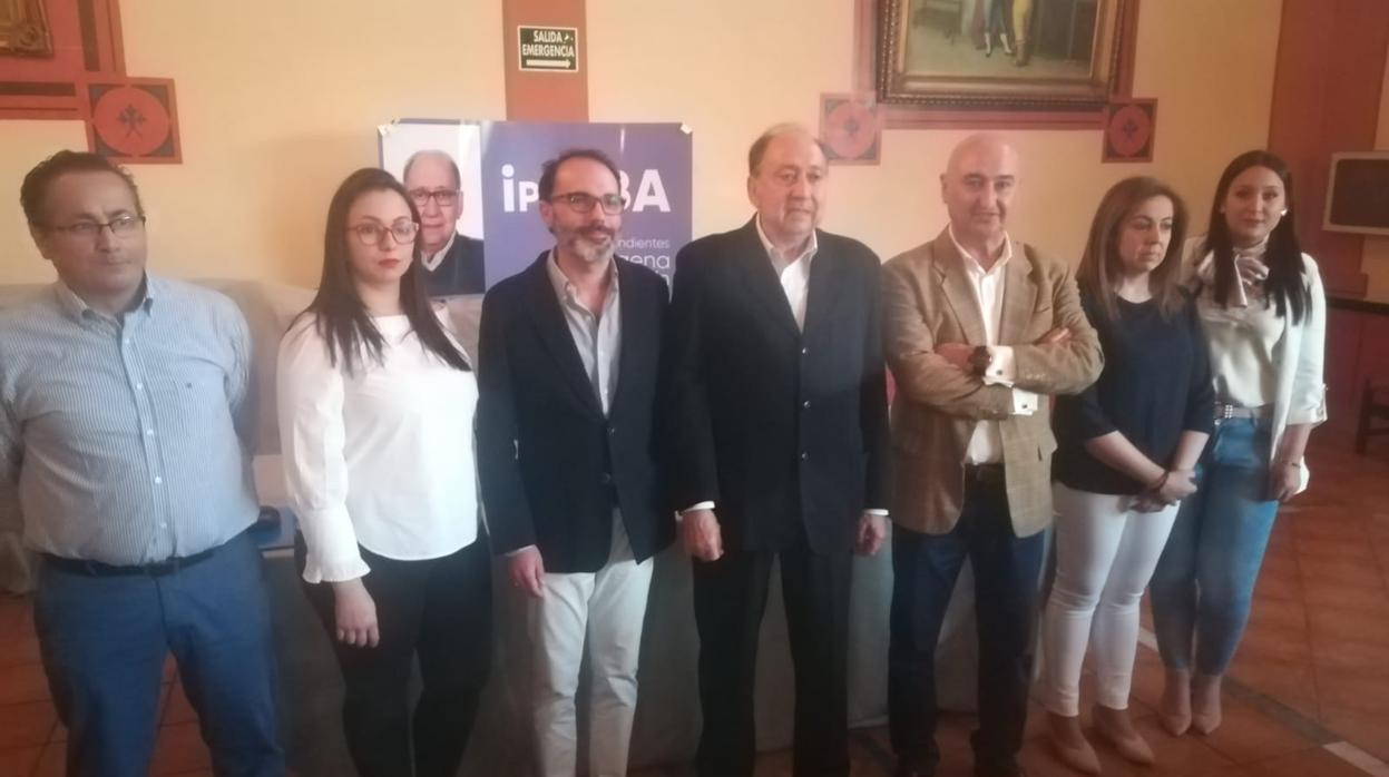 Alfonso Rojano (tercero por la izquierda) en la presentación de la candidatura de Iporba en 2019