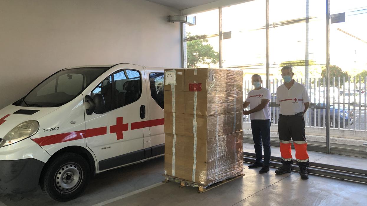 Cargamento de mascarillas donadas por la empresa Iberomask a Córdoba