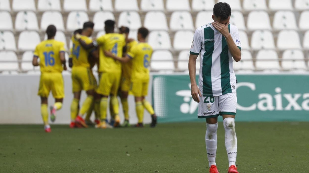 Luismi lamenta el empate momentáneo del Cádiz B al Córdoba CF