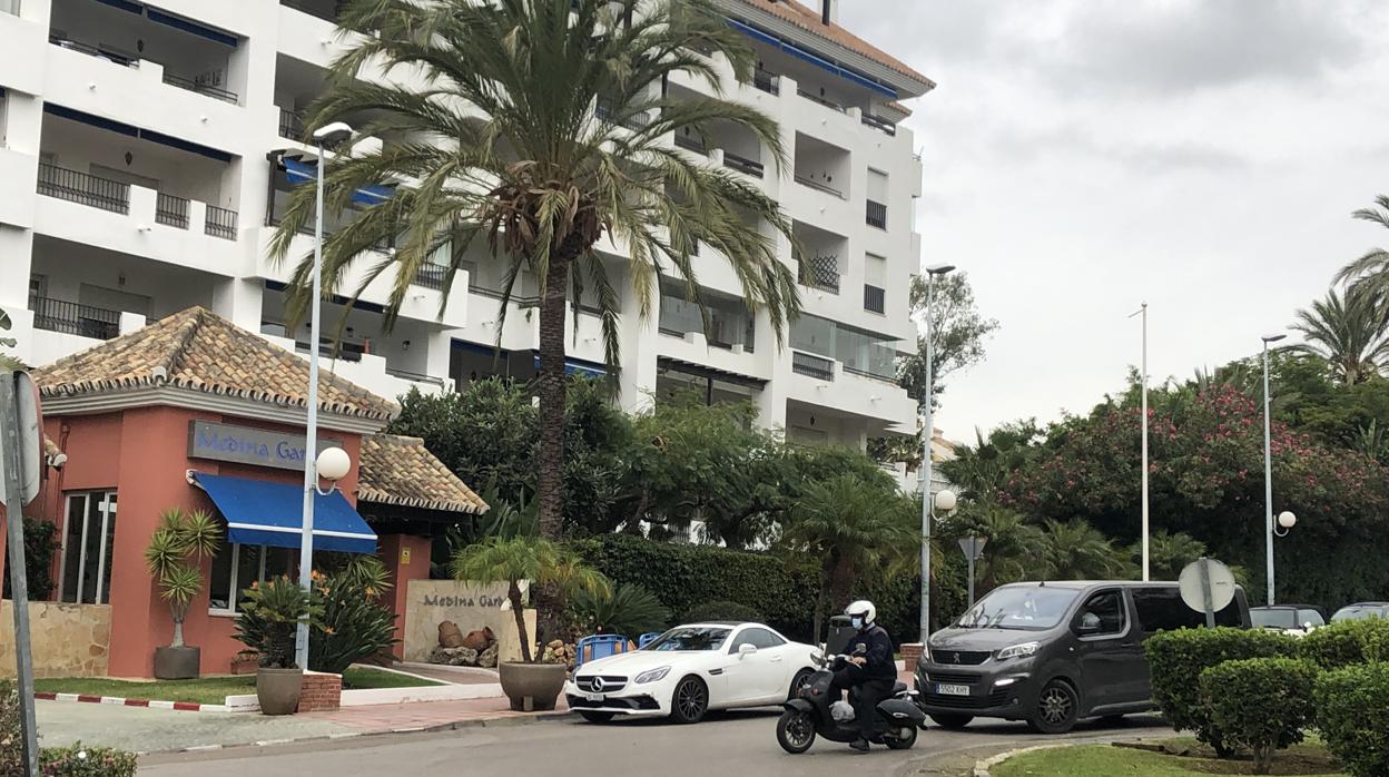 La chica fue encerrada en un apartamento de lujo ocupado de un residencial de Puerto Banús