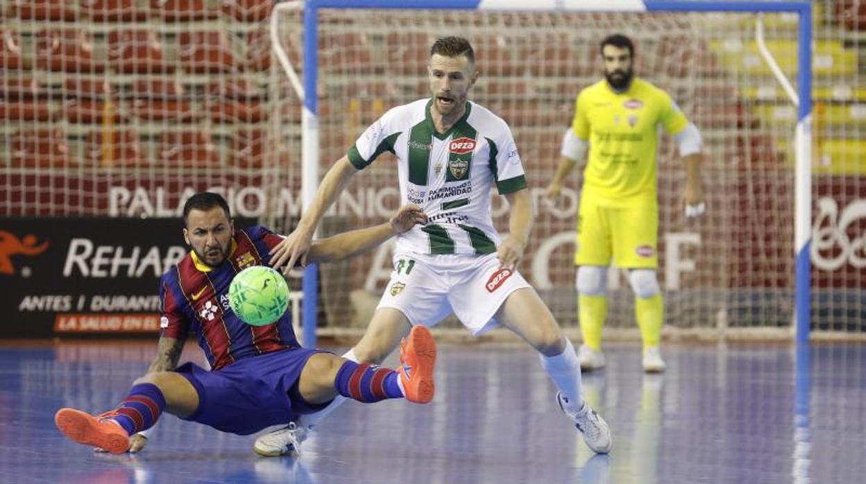 Cordero, en el partido entre el Córdoba Patrimonio y el Barça