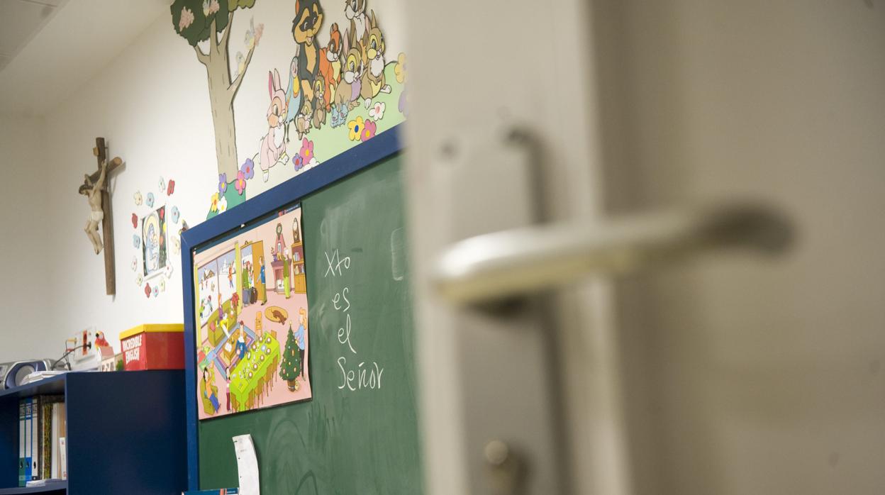 Un aula de un colegio religioso