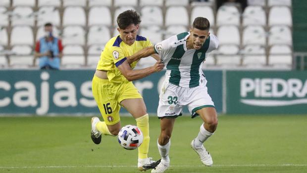 Córdoba CF | Julio Iglesias tendrá que ser operado de un esguince en el tobillo