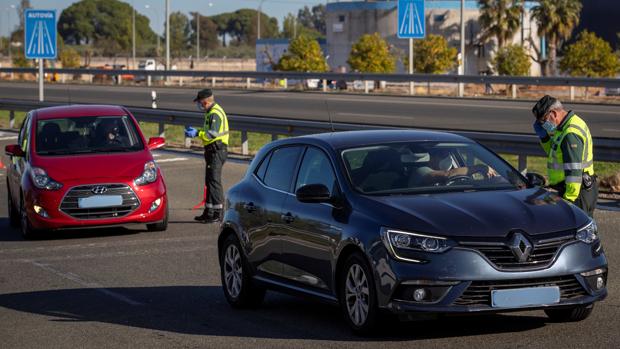 Bendodo se desmarca del cierre de Madrid sólo en los puentes: «En Andalucía no lo hubiéramos hecho»