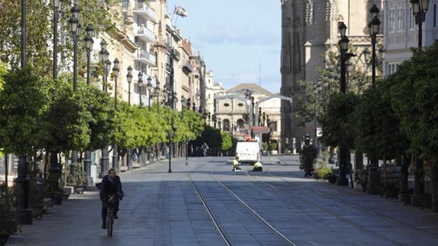 Del cierre de comercios al confinamiento total: las medidas que baraja la Junta en Andalucía contra el coronavirus