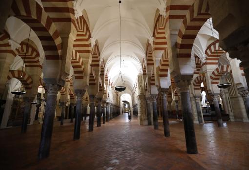 La Mezquita-Catedral sin turistas