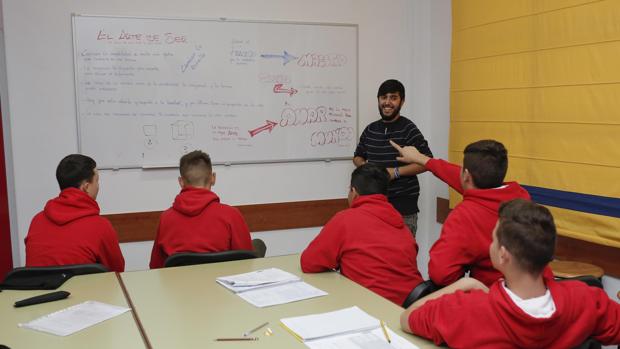 35 jóvenes despejan su futuro laboral gracias un programa de la Diputación de Córdoba y Don Bosco