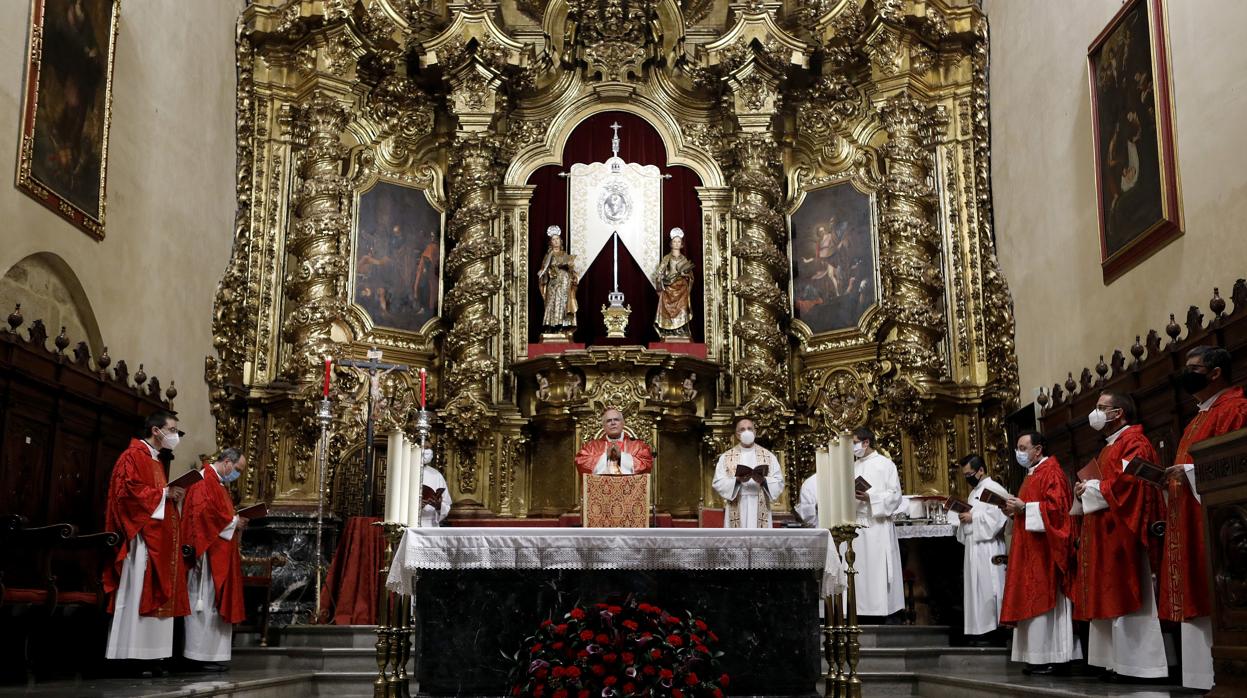 Misa hispano-mozárabe en la basílica de San Pedro por San Acisclo y Santa Victoria