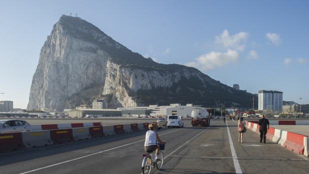 Reino Unido concede a Gibraltar una garantía crediticia de 500 millones de libras